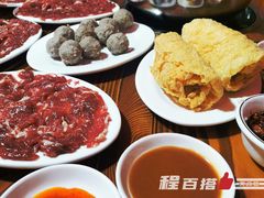 -一鼎牛鲜活牛肉城(晋江海峡国际食品城店)