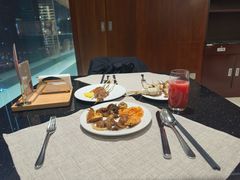 -东方红海鲜百汇(国际大厦店)