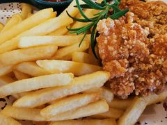 鸡块薯条小食套餐-石头会唱歌融来+北港岚台两岸交流中心