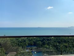 -三亚湾海居铂尔曼度假酒店