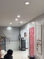 -镁连社·美联社