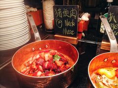 猪颈肉-OPEN開全日自助餐厅·牛肉火锅·海鲜(佛山希尔顿酒店)