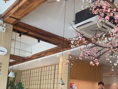 -蜜桃餐厅·伴山(湖滨商业街店)