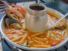 冬荫功汤-泰堤坊(淡水体育馆店)