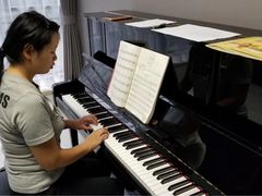 认真的练琴-Melody Mentor音乐私教馆(朝外·悠唐店)
