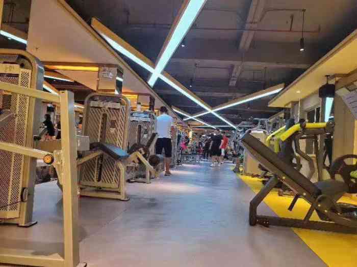 斯迈尔国际健身游泳会所