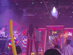 -喜鹊音乐酒馆(西街店)