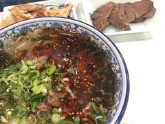 酸菜牛肉面-舌尖尖兰州牛肉面(裕廊坊店)