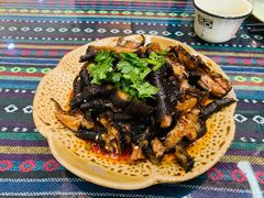 -昆虫窝子·特色云南菜(拓东路总店)