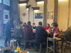 -仁虎老火锅(黄泥磅店)
