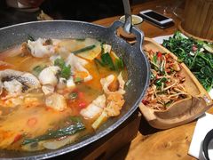 -老滇山寨•云南特色菜•地方菜•民族风情歌舞表演(金碧店)