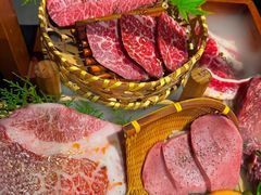 -山川小町·极番烧肉(新地假日广场店)