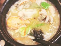 海鲜米线-灵芝妹子海鲜米线(香炉礁山姆店)
