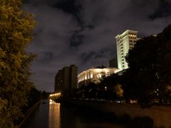 边上水沟-上海浦东星河湾酒店