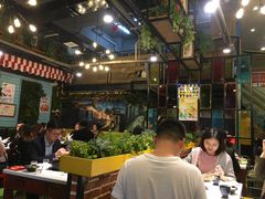 大堂-钢管厂五区小郡肝串串香(奥克斯广场锦城万达店)