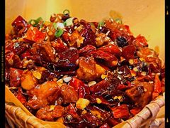 -先启半步颠小酒馆(白麓里店)
