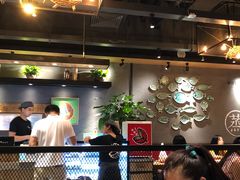 大堂-渝是乎酸菜鱼(龙旗购物中心店)