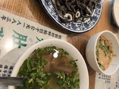 -东兴顺爆肚张