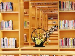 -漕河泾街道图书馆(漕河泾社区文化活动中心店)