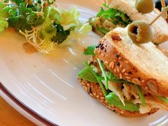 香草鸡肉牛油果三明治-COMMUNE幻师(五角场店)