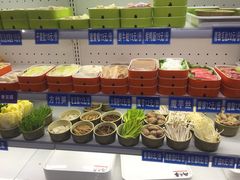 -两三事小郡肝串串香火锅(桂庙店)