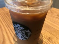 -星巴克(上海虹桥新天地二店)