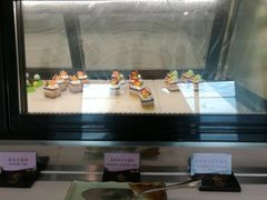 -亚洲国际大酒店·云顶阁旋转自助餐厅