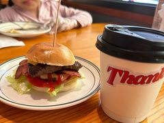 -Thanks美式餐厅(汉堡咖啡店)