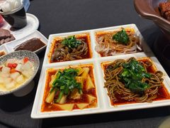 -艳阳天民俗村(公园路店)