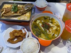 -小六鱼你.下饭酸菜鱼(益田假日广场店)
