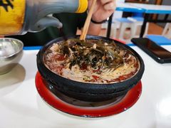 -刚砂锅鸡丝米线