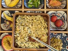 现舂山野佐料酸汤锅-花菇朵·云山雀 ll 野生菌火锅·精品云南菜(万柳店)