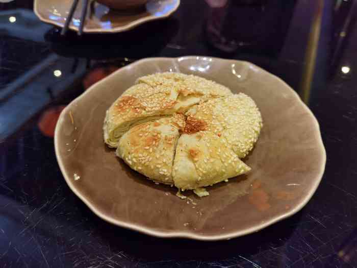 莲花餐饮(朱雀店)-"位置:省体育场旁边 和朋友跨年聚餐,听.