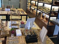 -肆兮眼镜·蔡司·徕卡战略合作店(大坪店)