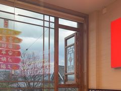 -阿婆情腊排骨火锅(金虹路店)