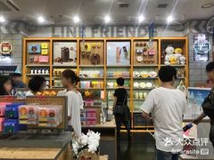 -line friends(明洞旗舰店)