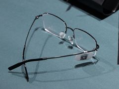 -目艮眼镜SHOWROOM(品牌集合店)