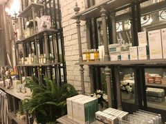 -Bath & Bloom Flagship Store at Central World
