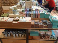 -猫的天空之城概念书店(杭州南宋御街店)