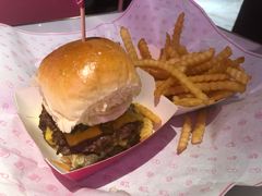 -The Habit Burger Grill 哈比特汉堡(爱琴海店)
