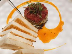 牛肉塔塔配牛油果黑橄榄酱-Solo(衡山路店)