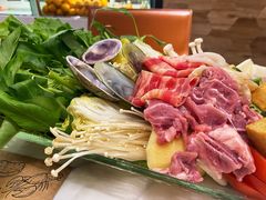 -樾餐厅泰式海鲜火锅(民歌湖店)
