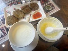 -周大娘牛乳(旧寨古村总店)