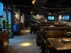 -麦凯伦烧烤·精酿超级工厂店(金桥总店)