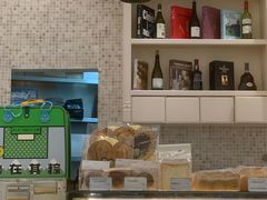 面包甜点陈列柜-法桐蛋糕·手作面包(万象城店)