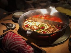-湊湊火锅·茶憩(杭州湖滨银泰in77店)