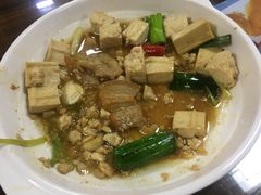 五花肉内酯豆腐-食汇坊饭店