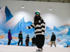-乔波室内滑雪场