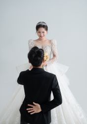 -雪中彩影婚纱摄影·微光艺术中心