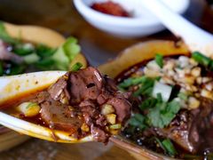 -小杨翘脚牛肉